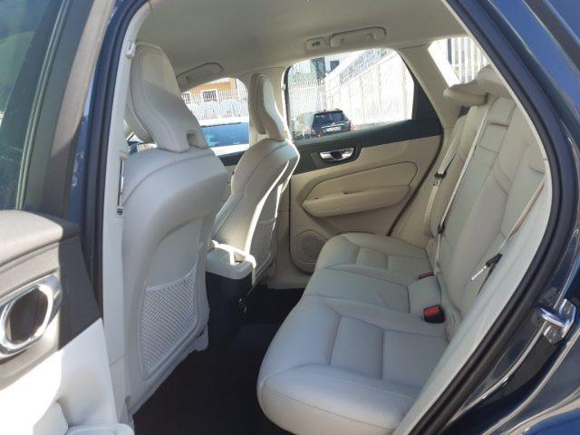 VOLVO XC60 B4 (d) Geartronic Momentum