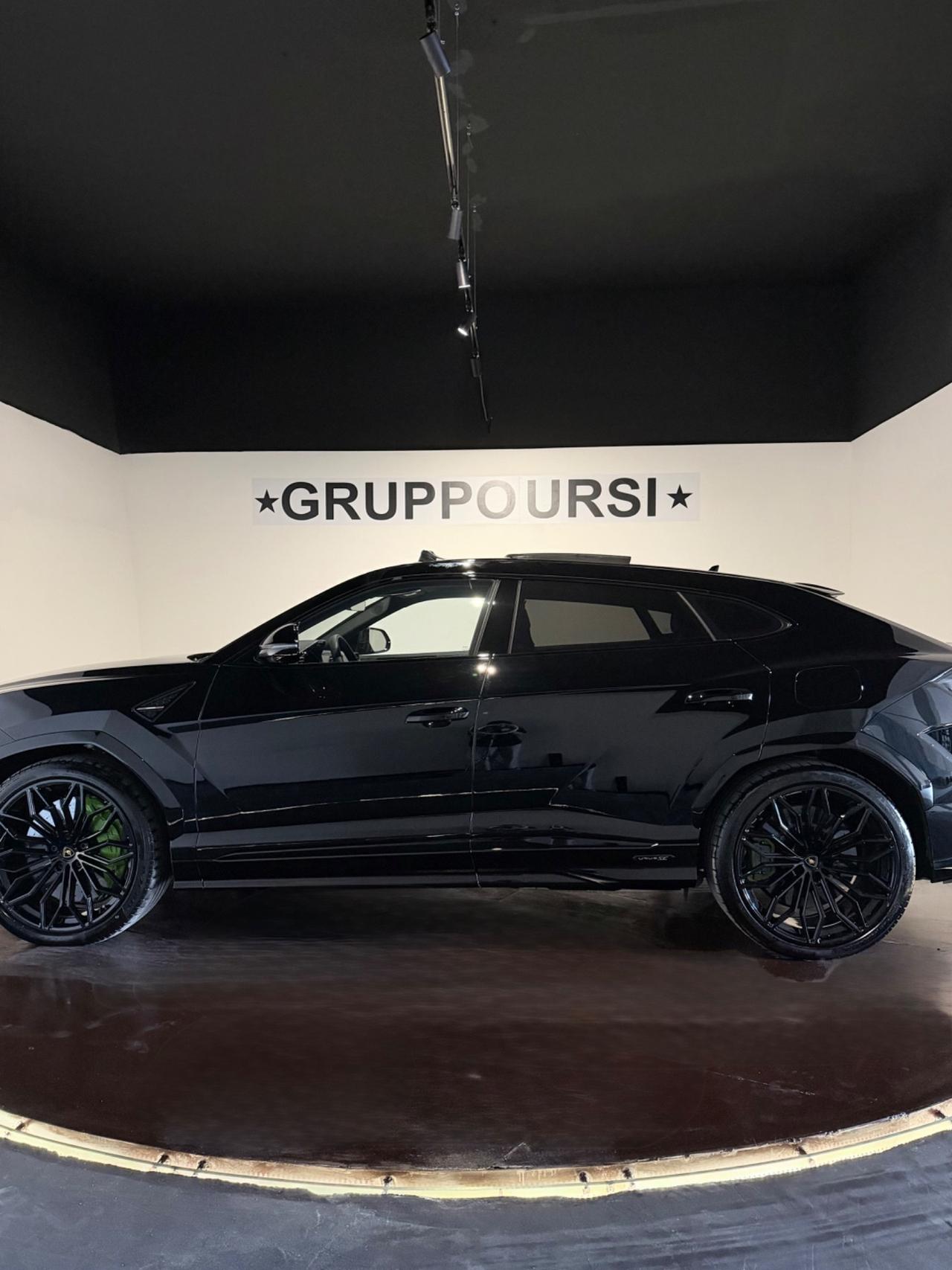 Lamborghini Urus 4.0 SE