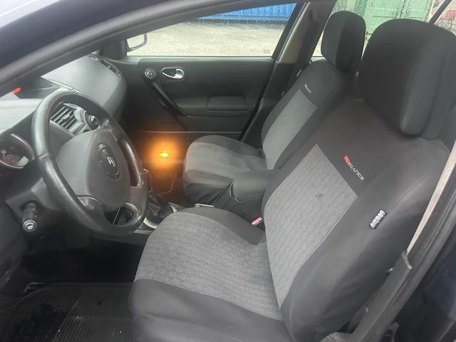 RENAULT Megane Megane 1.5 dCi-100CV 5P Speciale Exception (74 kw)
