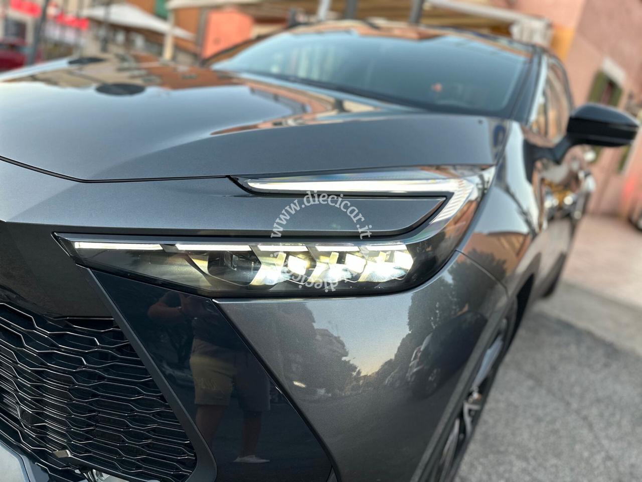Toyota C-HR 1.8 Hybrid E-CVT Lounge PANORAMA 9000KM
