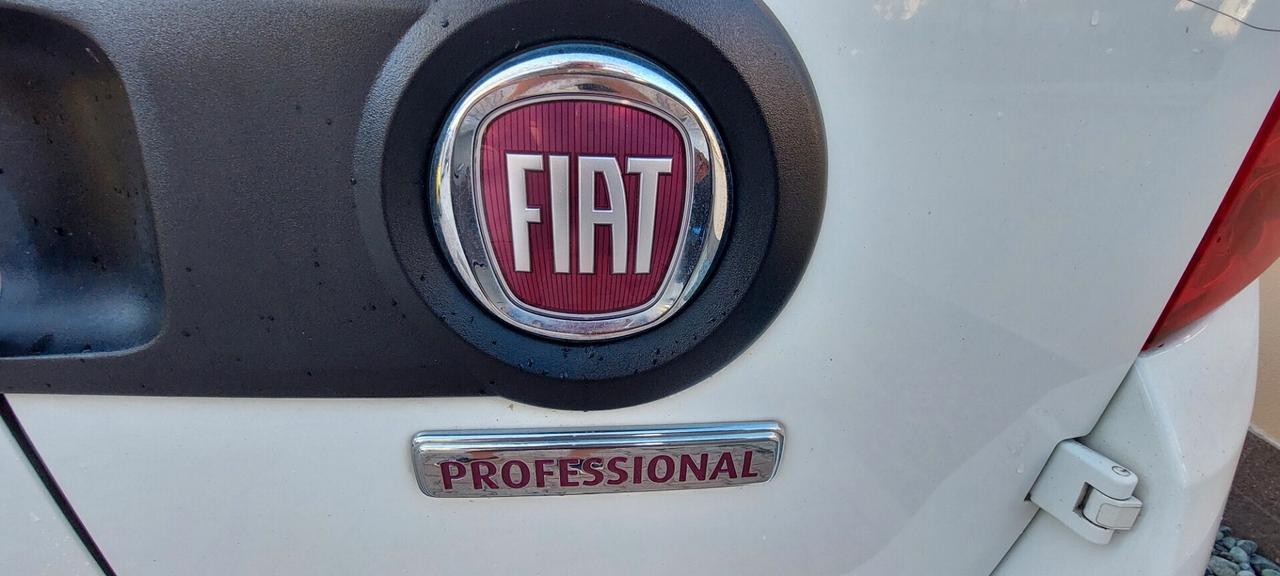 DOBLO" COMBI N1 BUSINESS 1,6 MTJ DIESEL 120 CV NAVI RETROCAMERA CRUISE SENSORI IVA COMPRESA