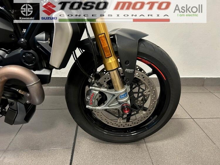 Ducati Monster 1200 S