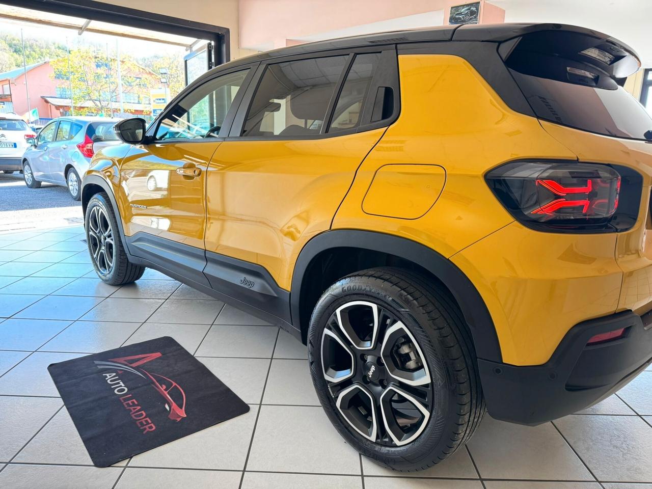 Jeep Avenger 1.2 Turbo 100 CV Summit