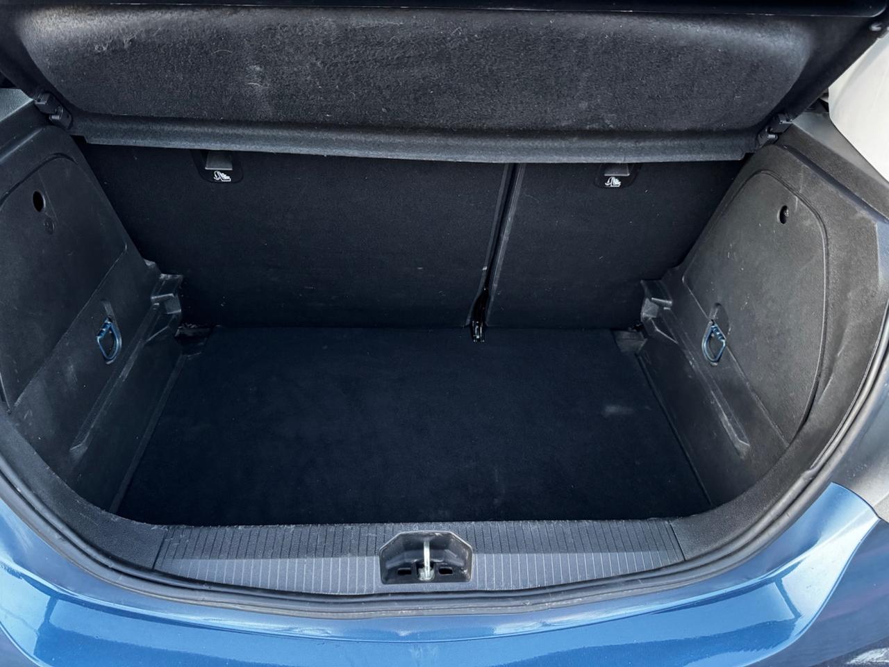 Opel Corsa 1.4 90CV GPL Tech 5 porte b-Color