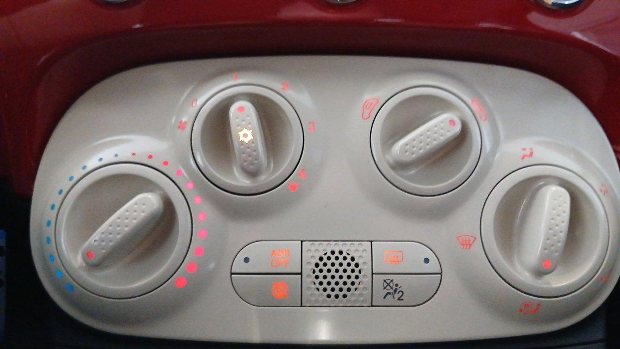 FIAT 500 (2015-2024) - 500 1.0 Hybrid Red