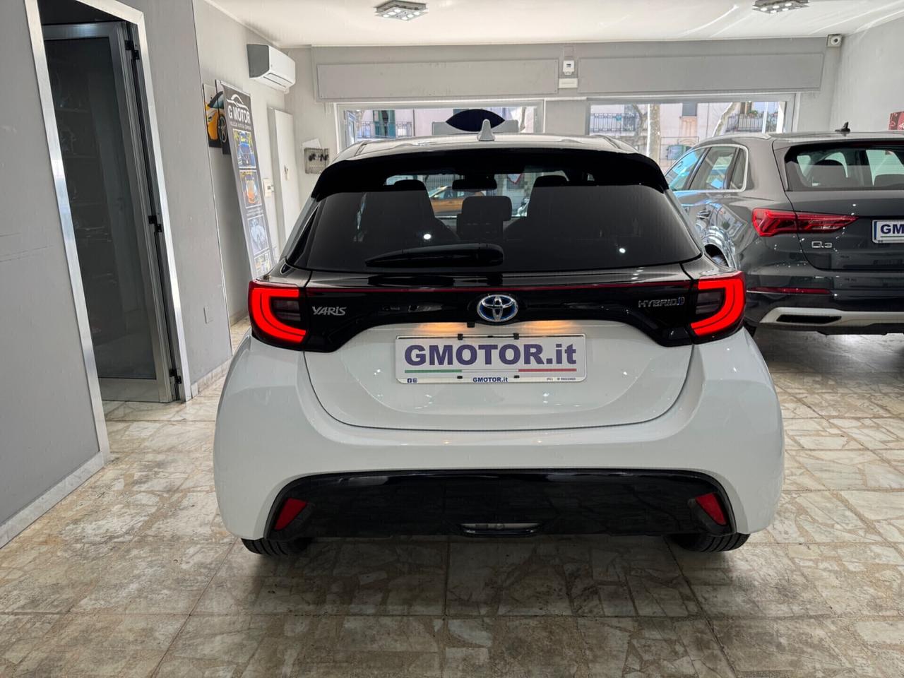 Toyota Yaris 1.5 Hybrid Lounge Aziendale