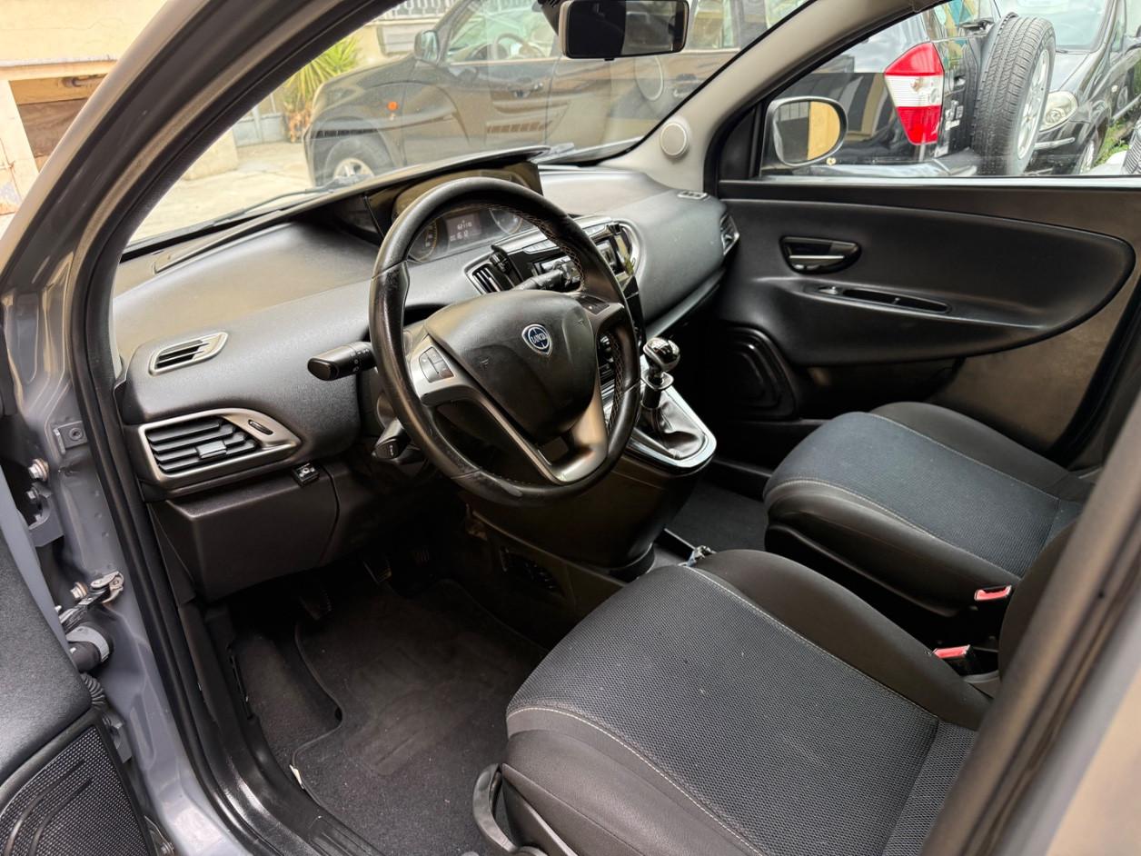 Lancia Ypsilon 5 Porte Ypsilon 1.2 8v GPL S MomoDesign 69cv E6