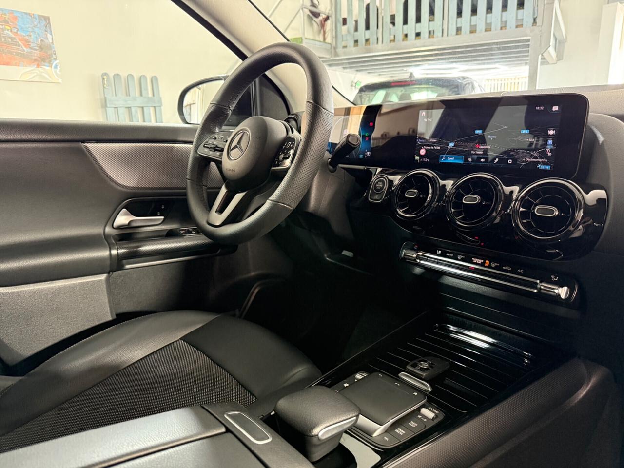 Mercedes-benz GLA 200 d Aziendale Automatic Business Extra