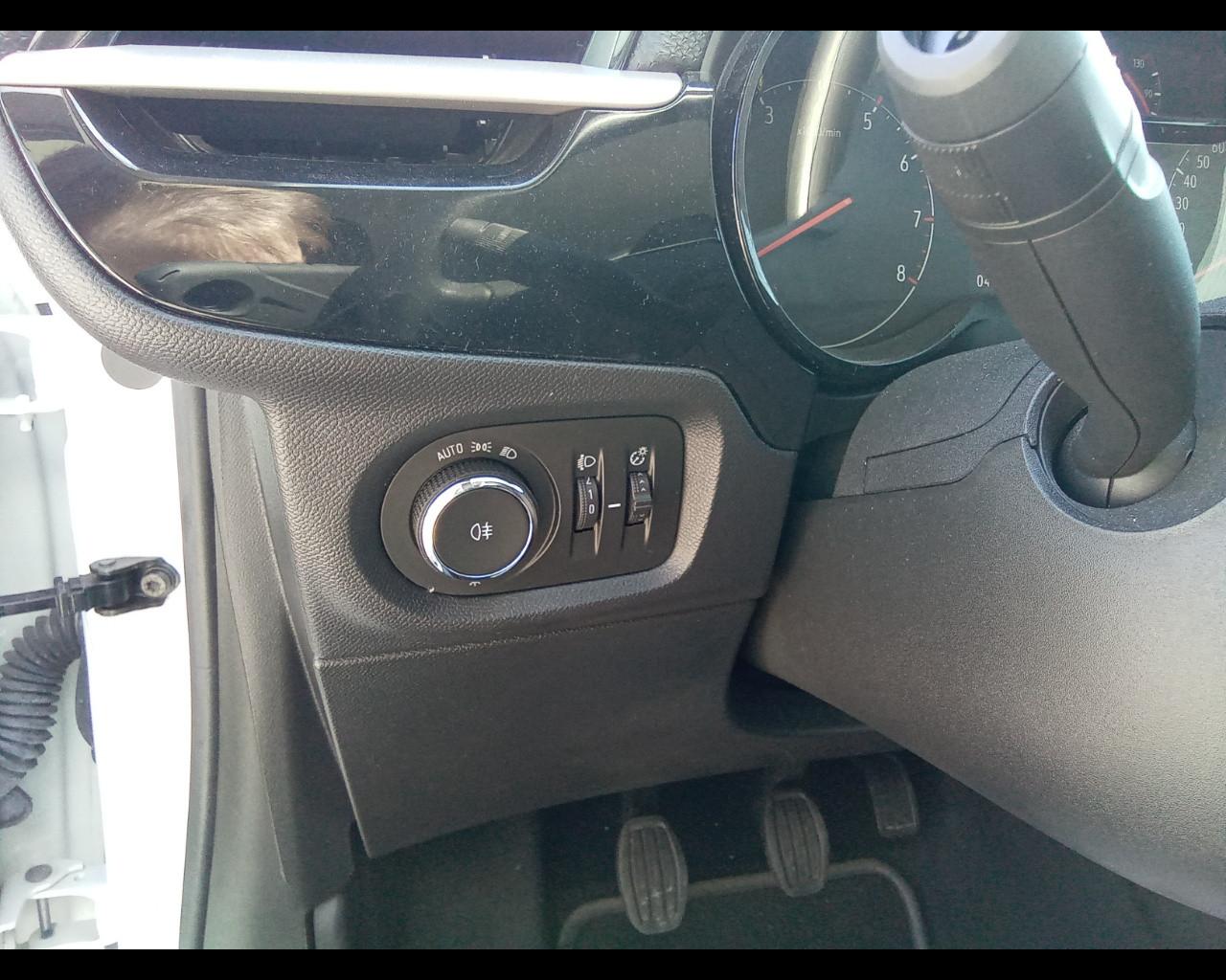 OPEL Corsa 6ª serie - Corsa 1.2 Edition
