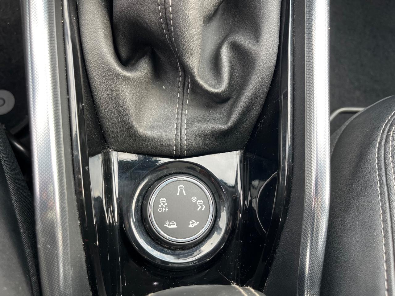 Peugeot 2008 1.6 e-HDi 92 CV Stop&Start Urban Cross