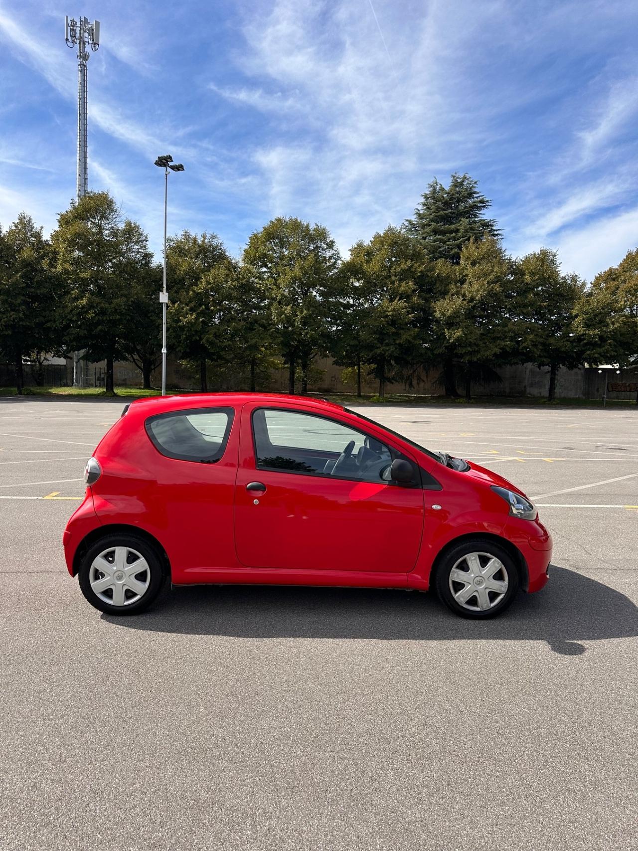 Toyota Aygo 1.0 Benzina Solo 71.000 Km