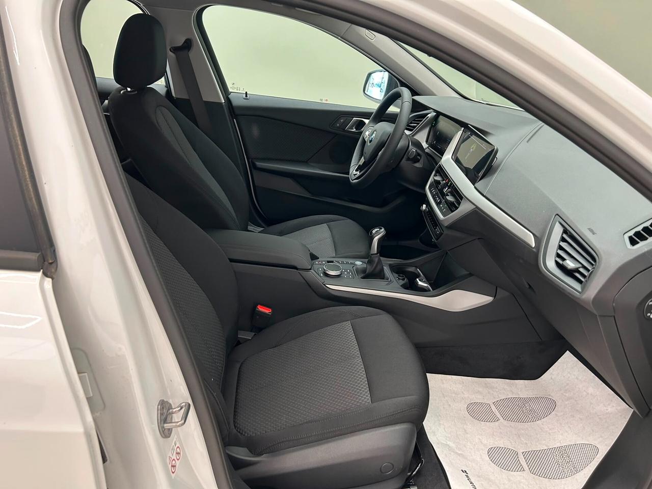 Bmw 118 118i 5p. Business Advantage