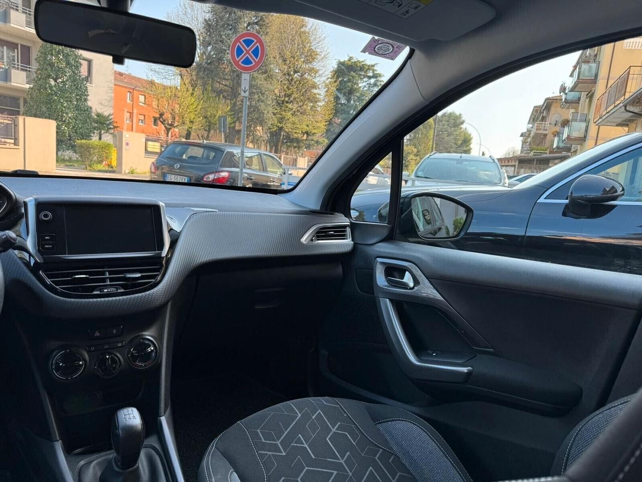 PEUGEOT 2008 PureTech 82cv ALLURE NEOPAT.
