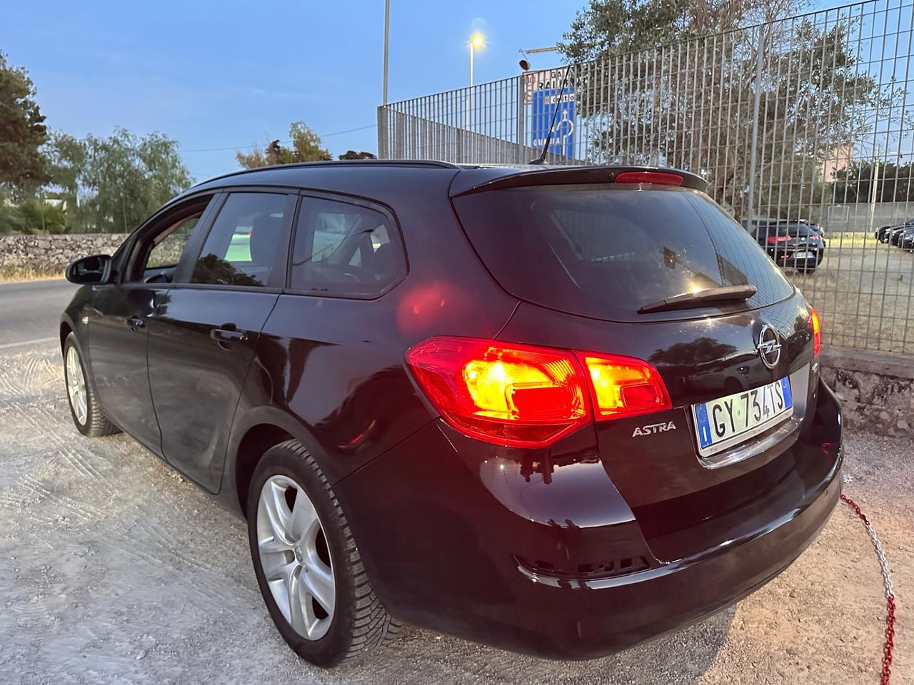 Opel Astra 1.7 CDTI 110CV -2011