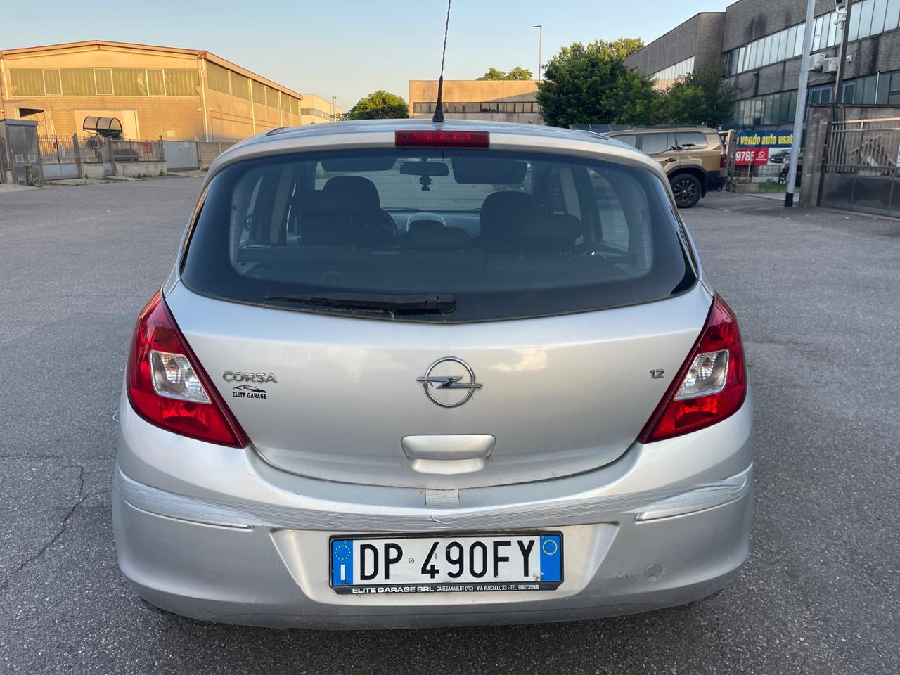 Opel Corsa 1.2 benzina euro4 per COMERCIANTI