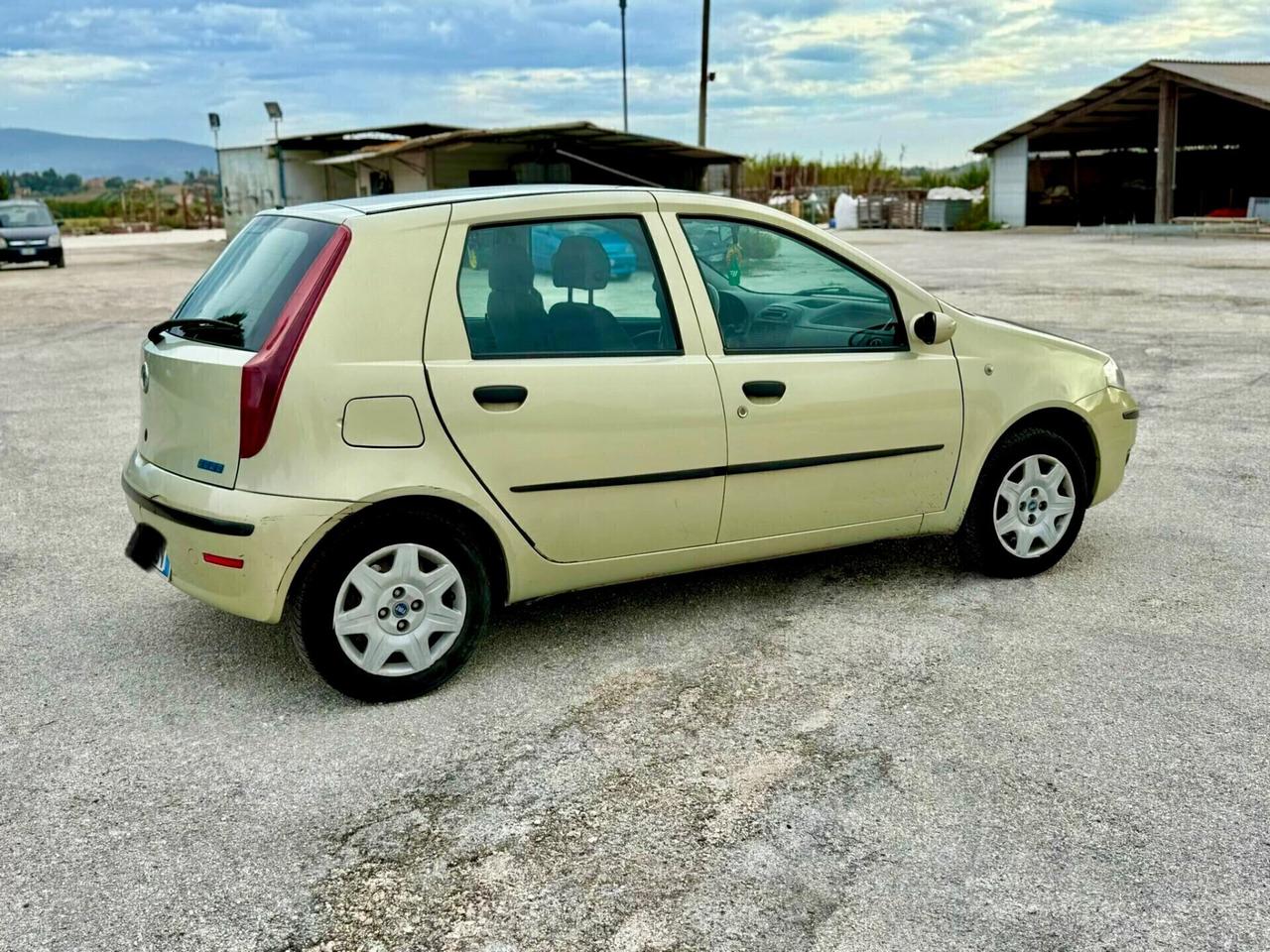 Fiat punto 5porte 1.2 benzina NEOPATENTATI
