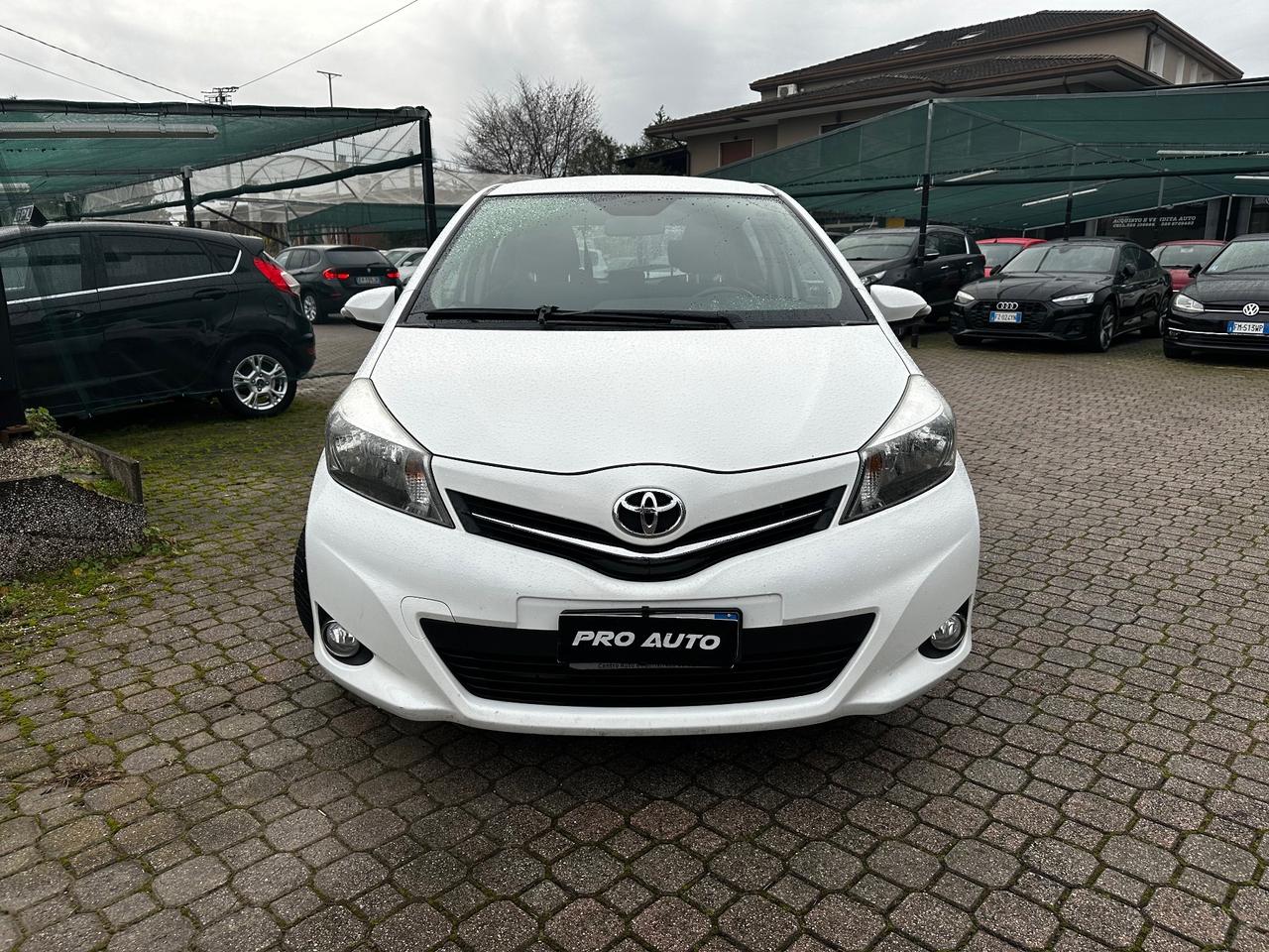 Toyota Yaris 1.4 D-4D 5 porte Lounge