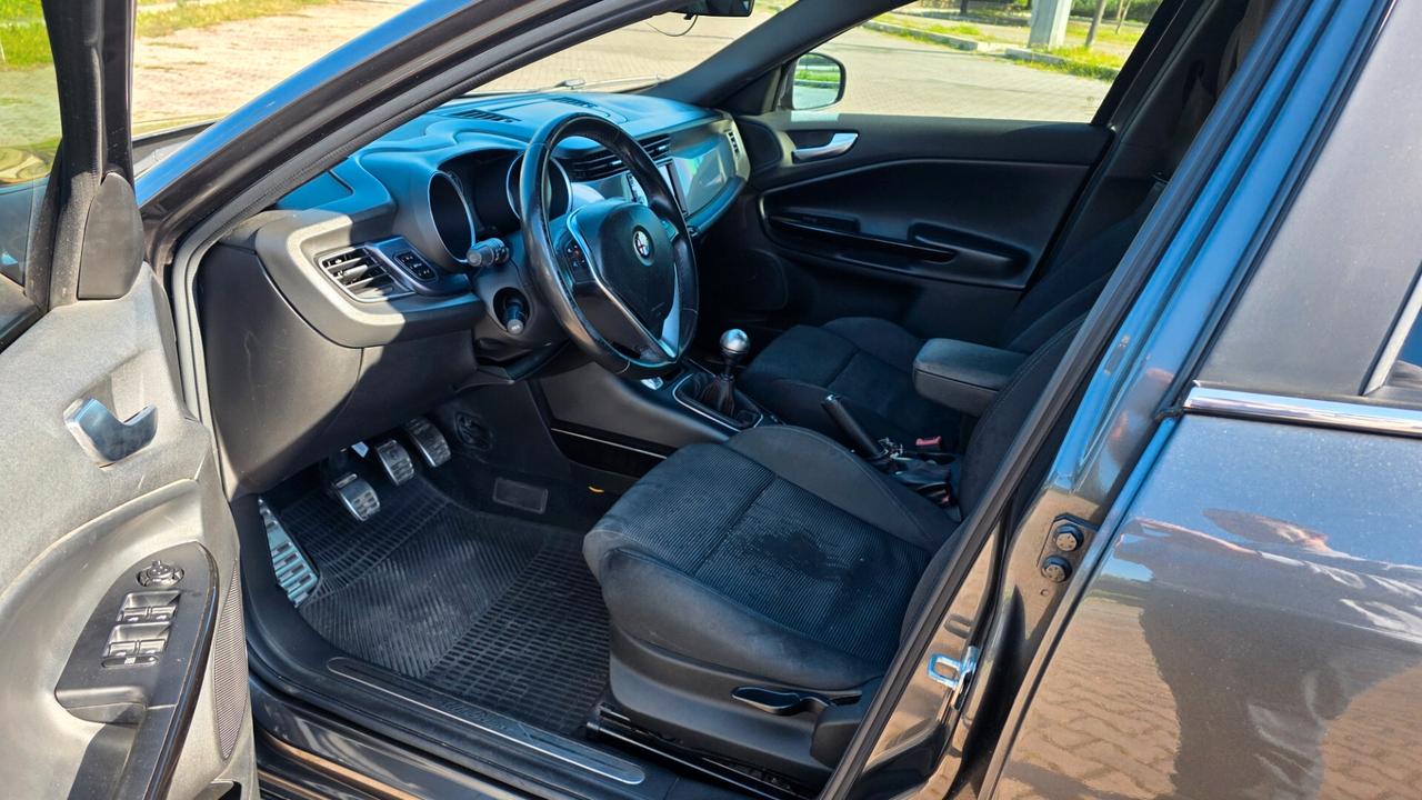 Alfa Romeo Giulietta 2.0 JTDm-2 140 CV Distinctive