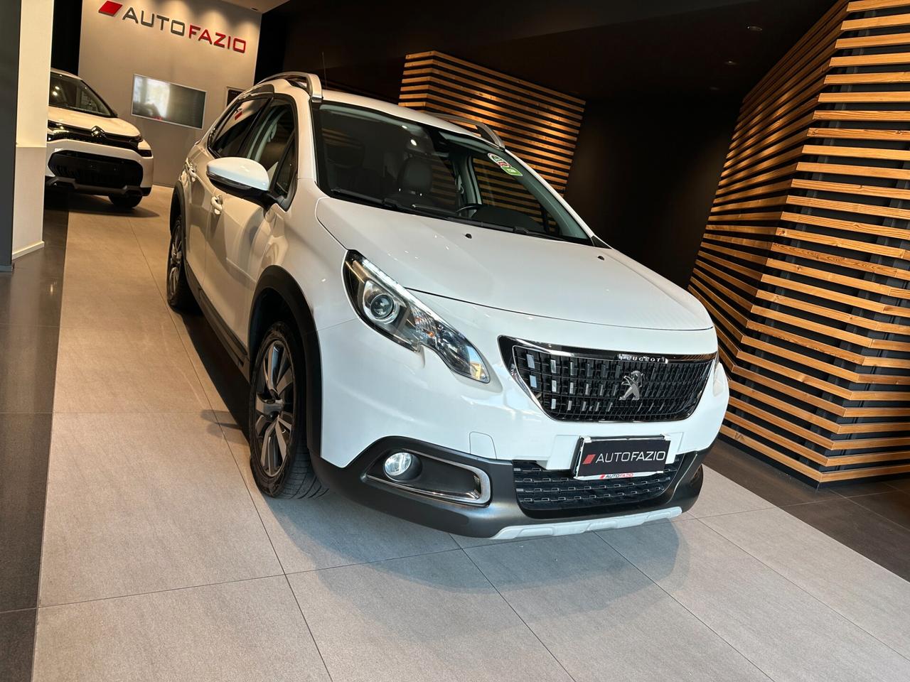 Peugeot 2008 BlueHDi 100 Allure