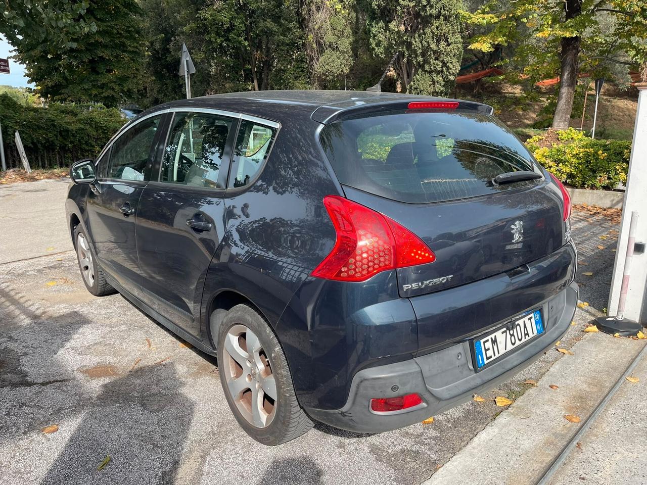 Peugeot 3008 1.6 e-HDi 112CV cambio robotizzato S.&S. Business