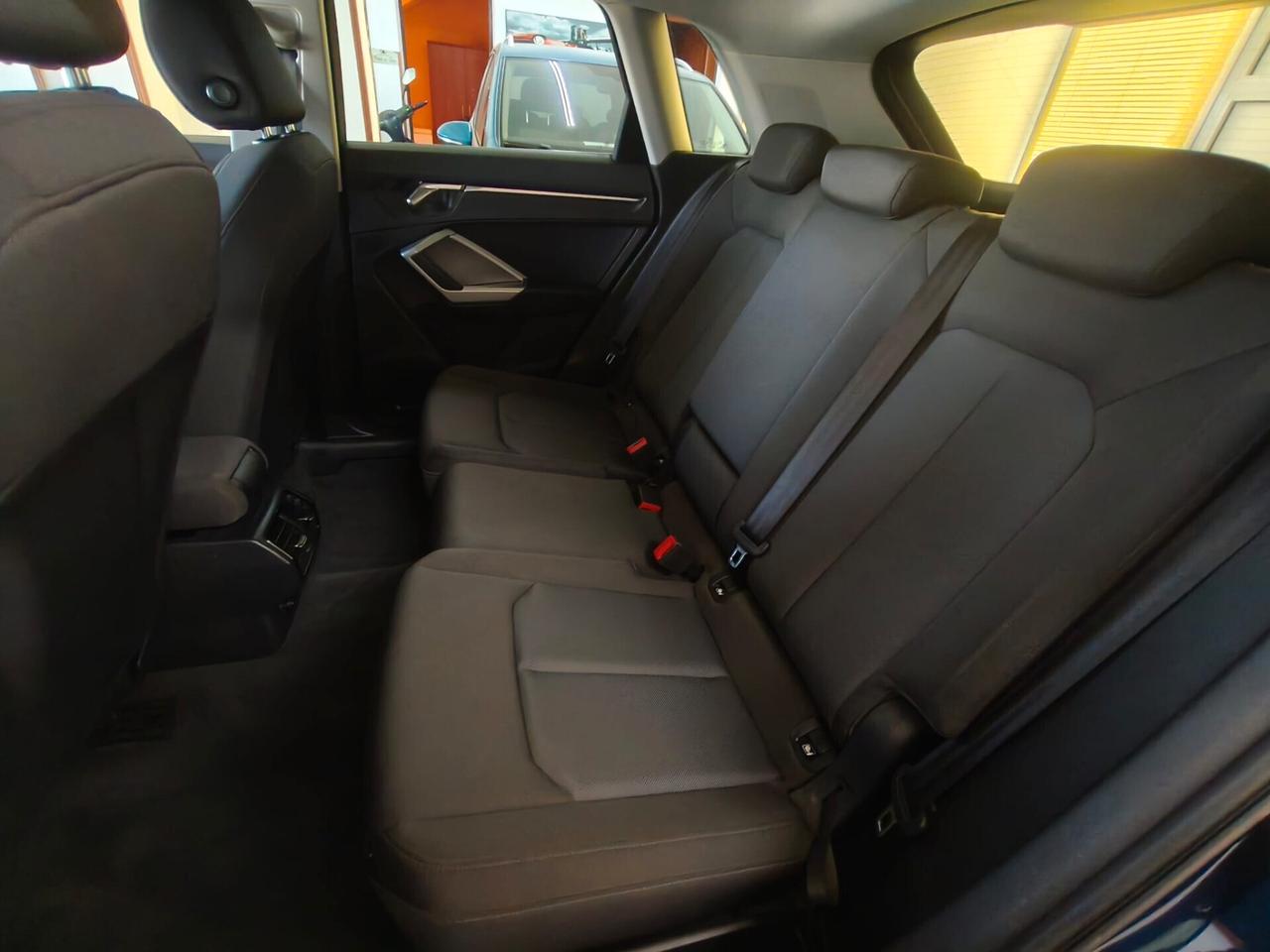 Audi Q3 40 2.0TDI 190CV S-Tronic quattro Bus. 2020