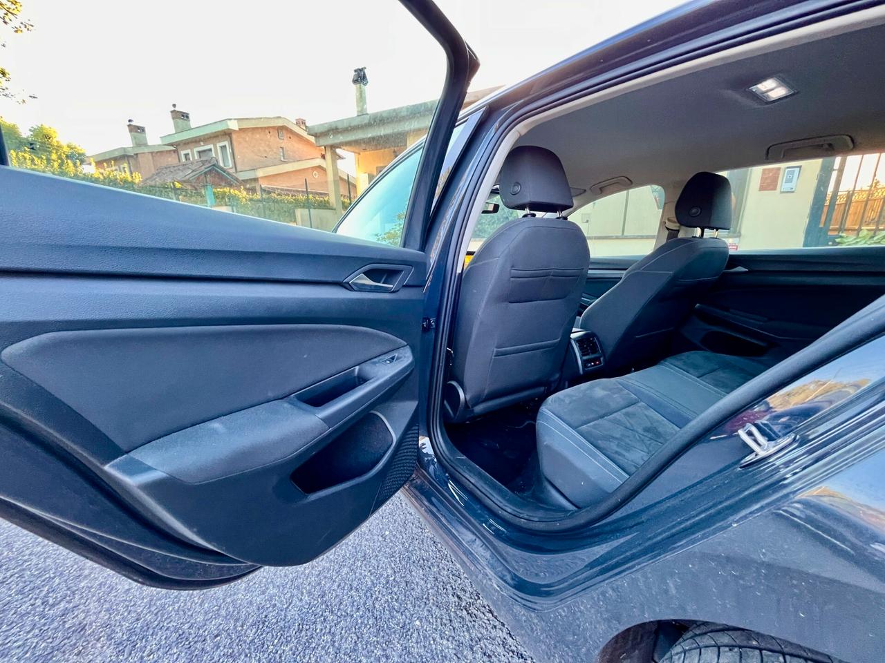 Volkswagen Golf 1.5 eTSI 130 CV EVO ACT DSG Style