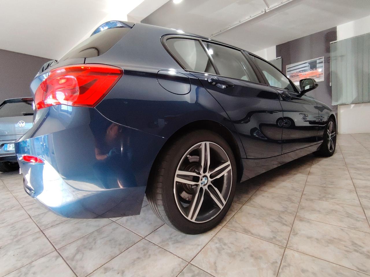 Bmw 116 116d 5p. Urban