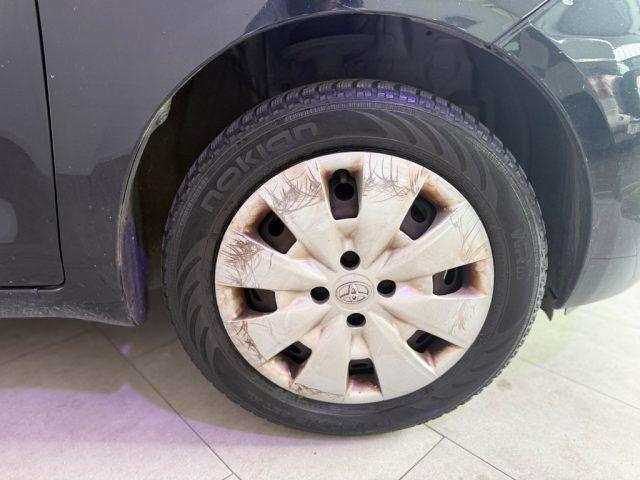 TOYOTA Yaris 1.0 5 ,porte Sol