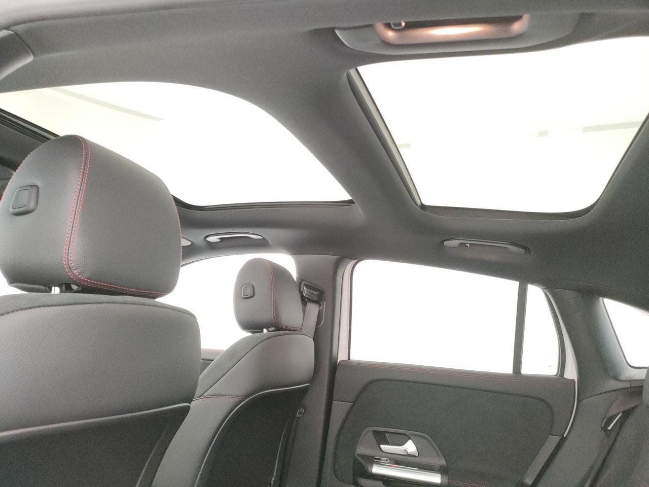 Mercedes-Benz GLA 200 d