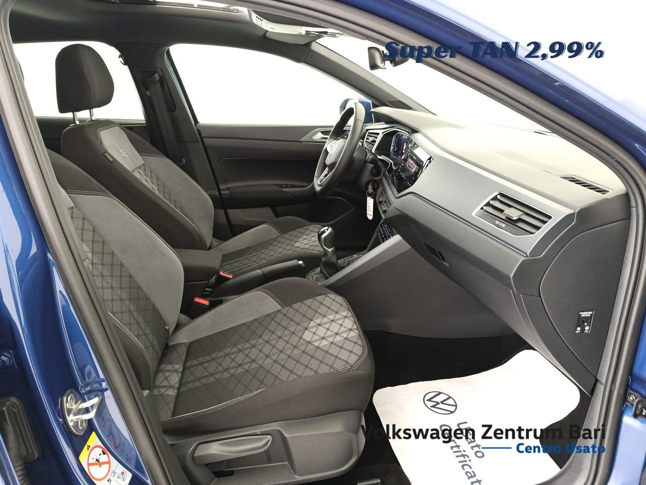 Volkswagen Taigo 1.0 tsi r-line 115cv