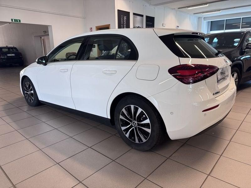 Mercedes-Benz Classe A A 180 d Advanced auto