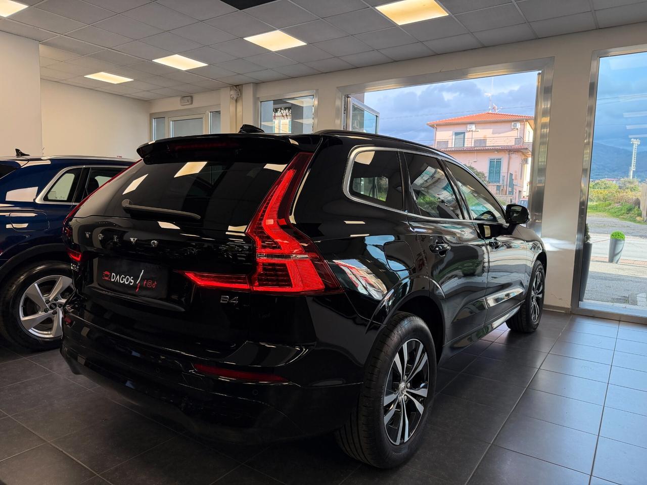 Volvo XC 60 XC60 B4 (d) automatico Essential