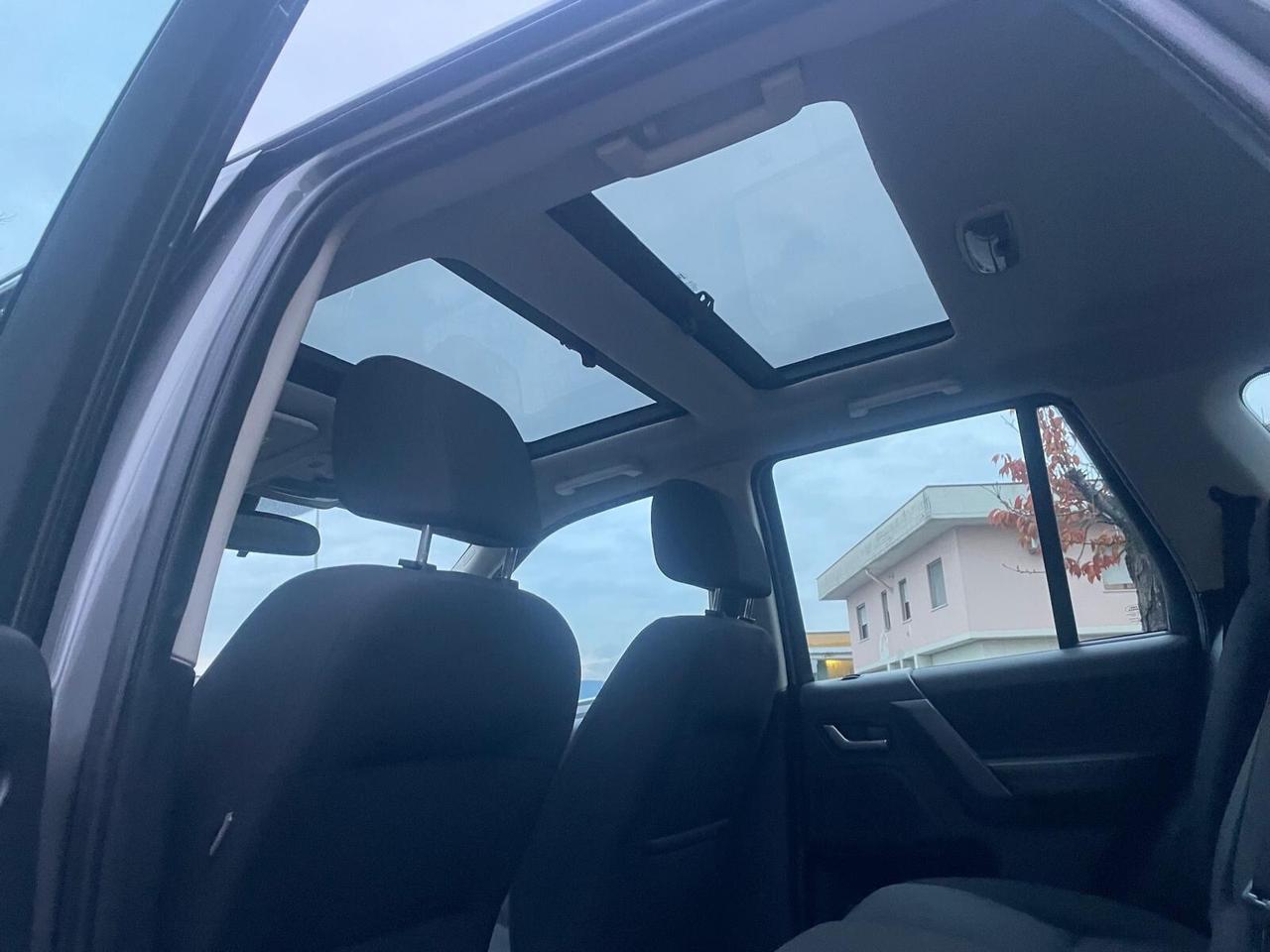 Land Rover Freelander 2.2 TD4 S.W. HSE 4x4 Tetto Panoramico