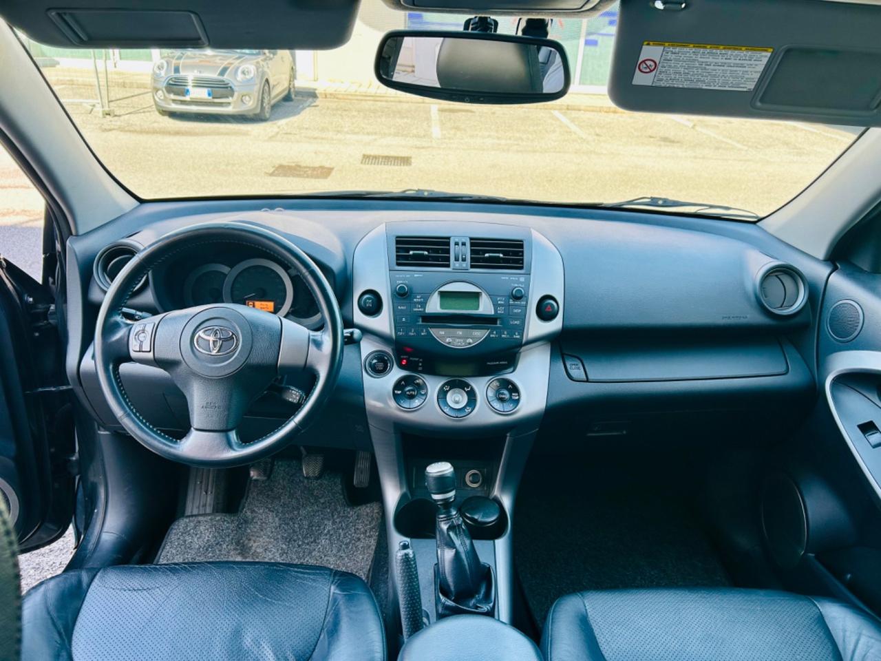 Toyota RAV 4 RAV4 2.2 D-4D 136 CV Luxury