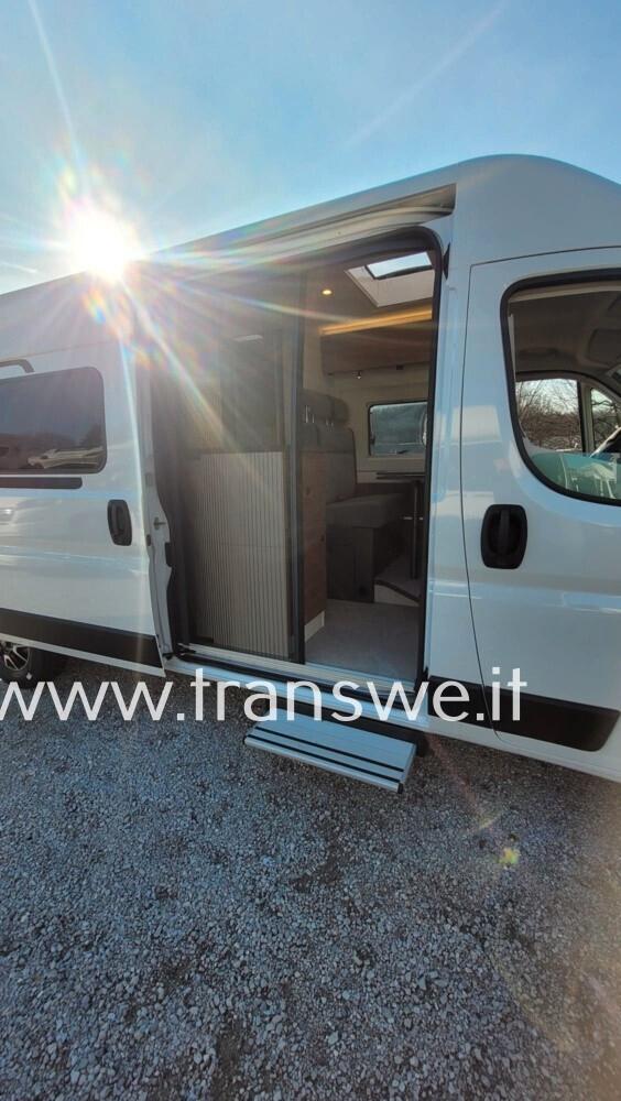 Bürstner Papilon PC 6.0 van con letto matrimoniale posteriore