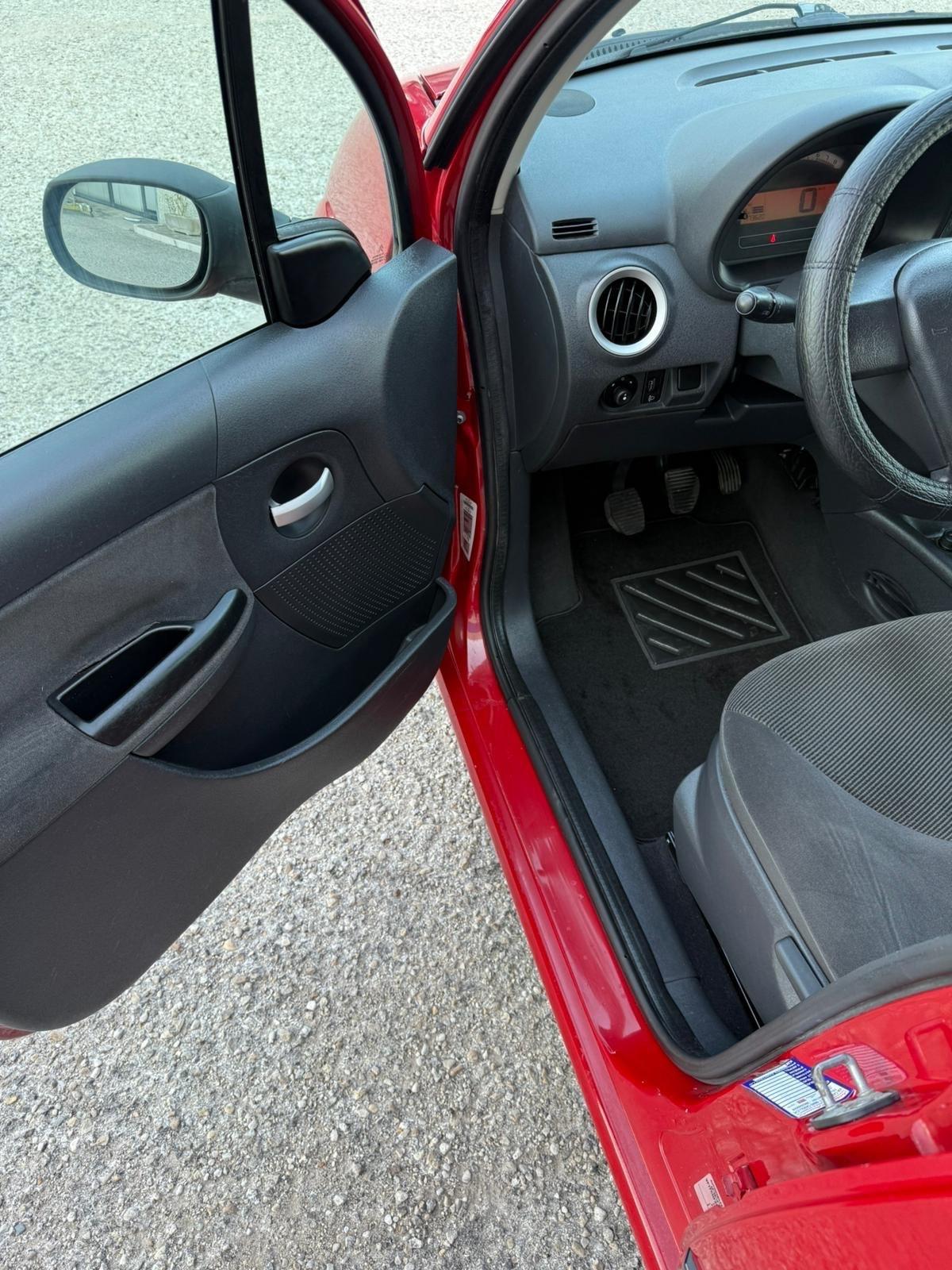 Citroen C3 1.1 - NEOPATENTATI-UNICO PROPRIETARIO