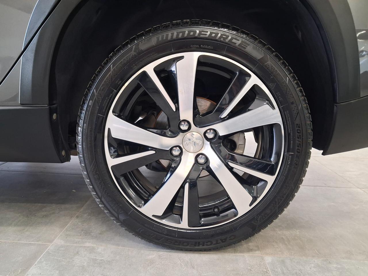 Peugeot 2008 BlueHDi 100 Allure