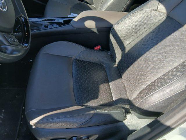 TOYOTA C-HR 2.0 Hybrid E-CVT