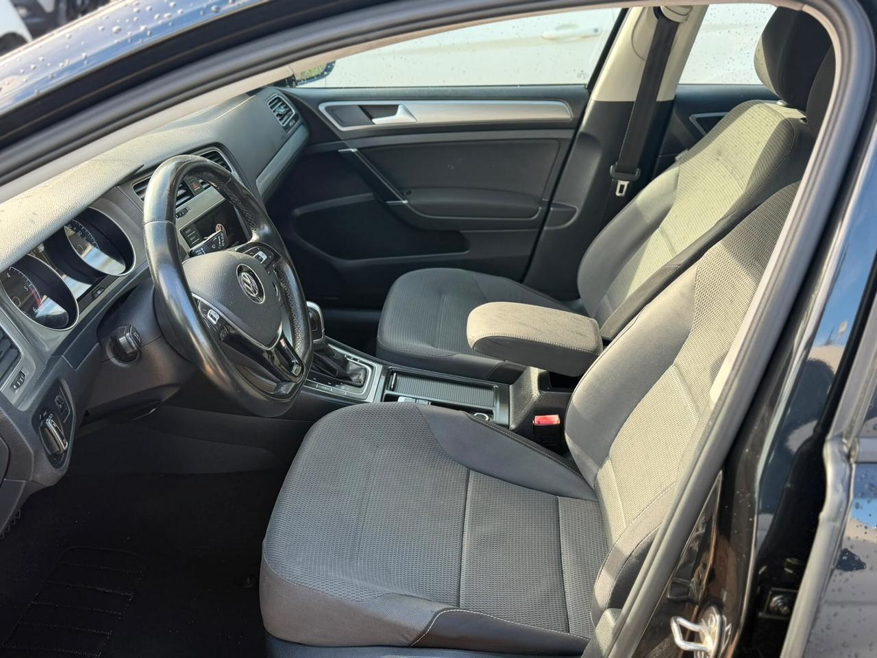 Volkswagen Golf 1.6 TDI Cambio Automatico 2017