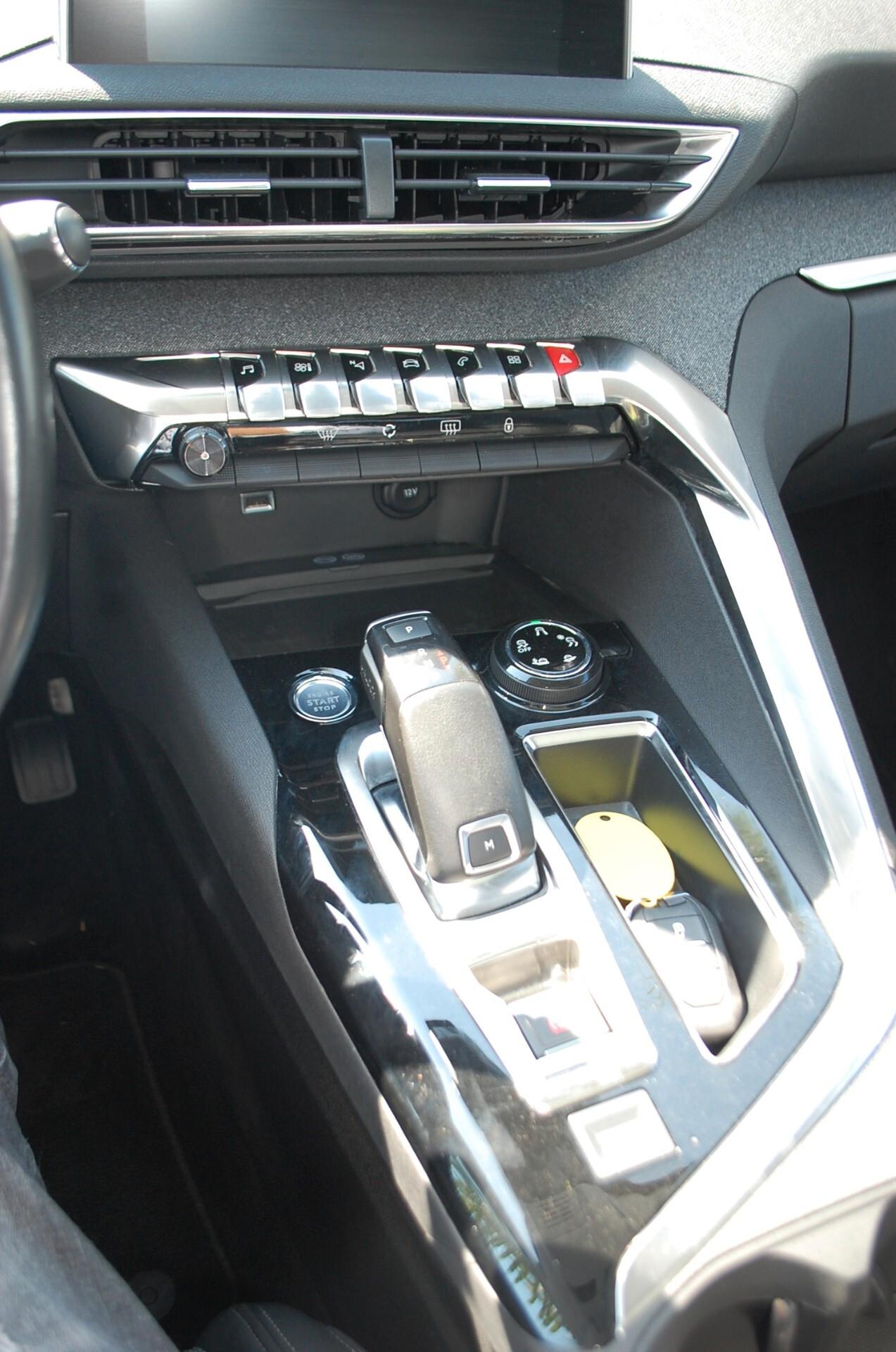 Peugeot 3008 1.5 bluehdi 131CV Allure S&S Uff Italy Tetto Led