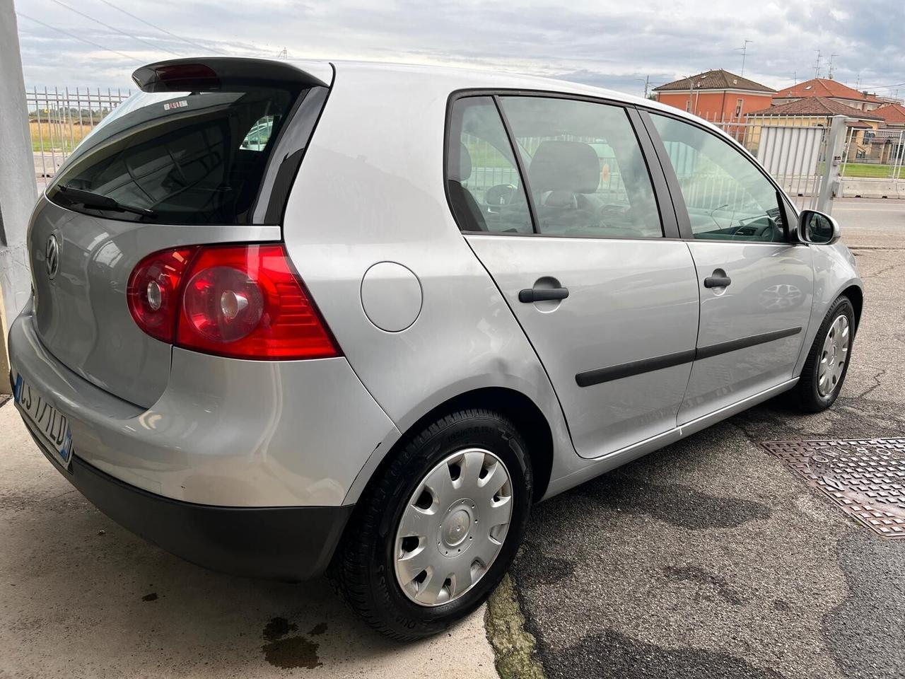 Volkswagen Golf 1.4 5p. Trendline OK NEOPATENTATI