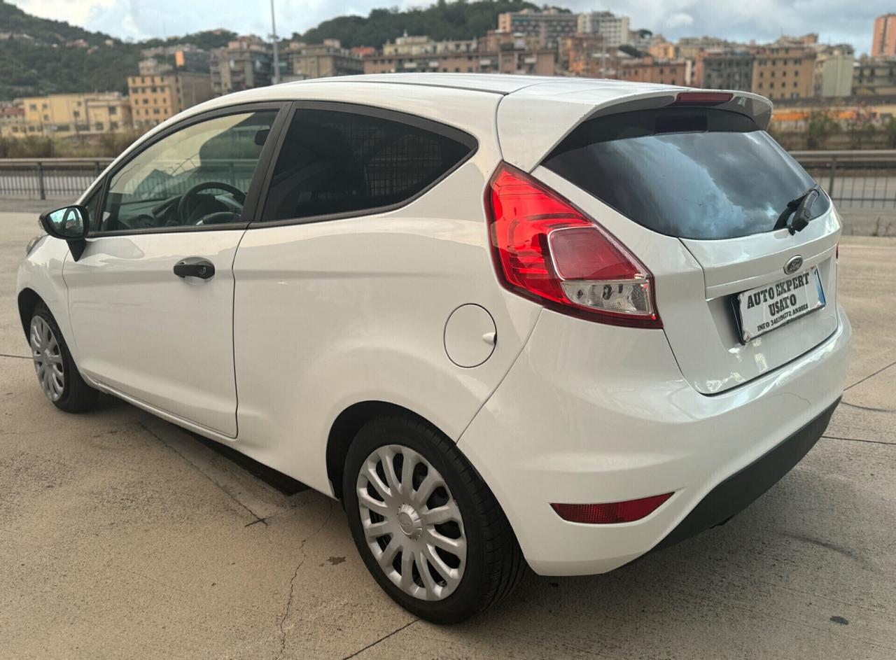 Ford Fiesta 1.5 TDCi 75CV 2015 AUTOCARRO