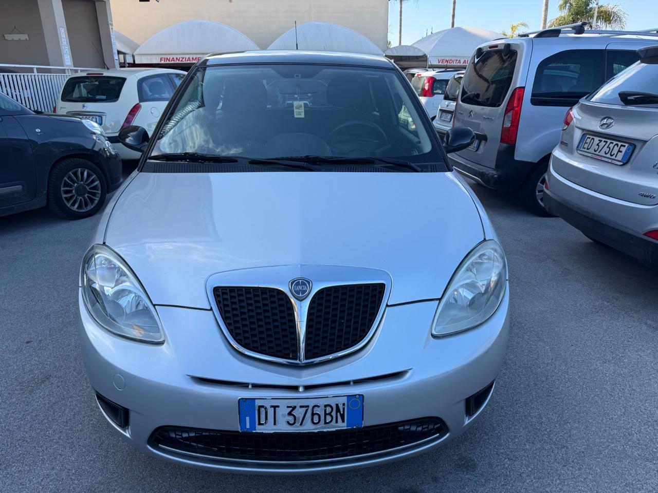 Lancia Ypsilon 1.2 Versus