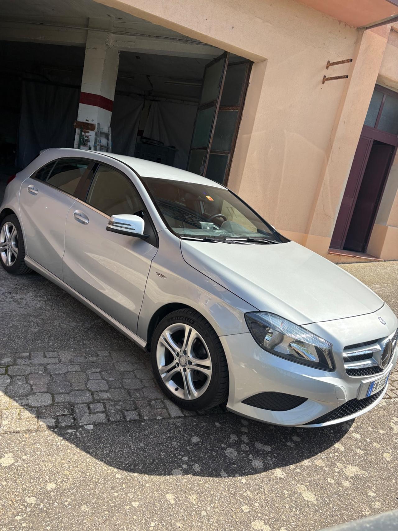 Mercedes-benz A 180 CDI BlueEFFICIENCY Automatic Sport