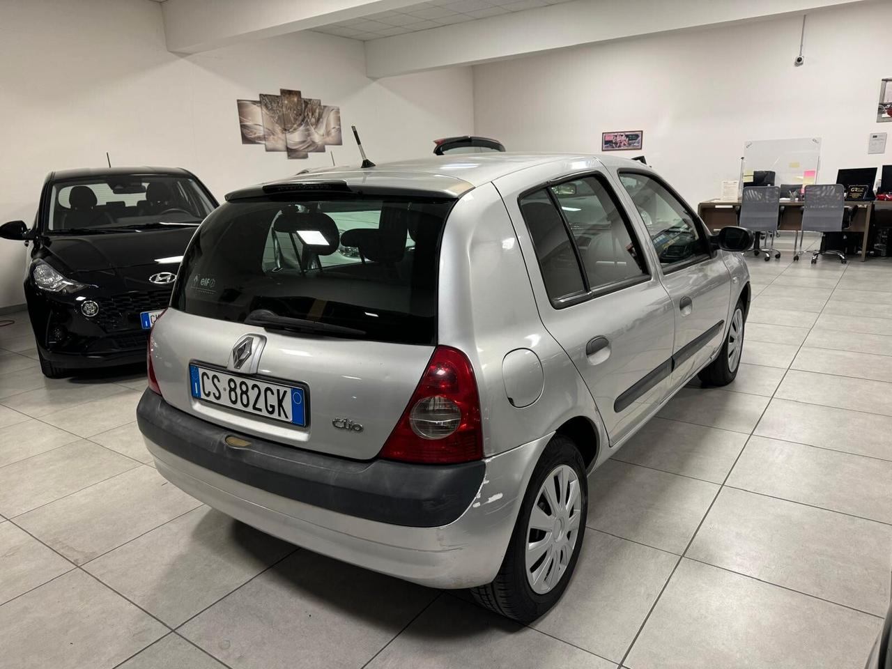 Renault Clio 1.2 BENZINA 5P NEOPATENTATI 2004