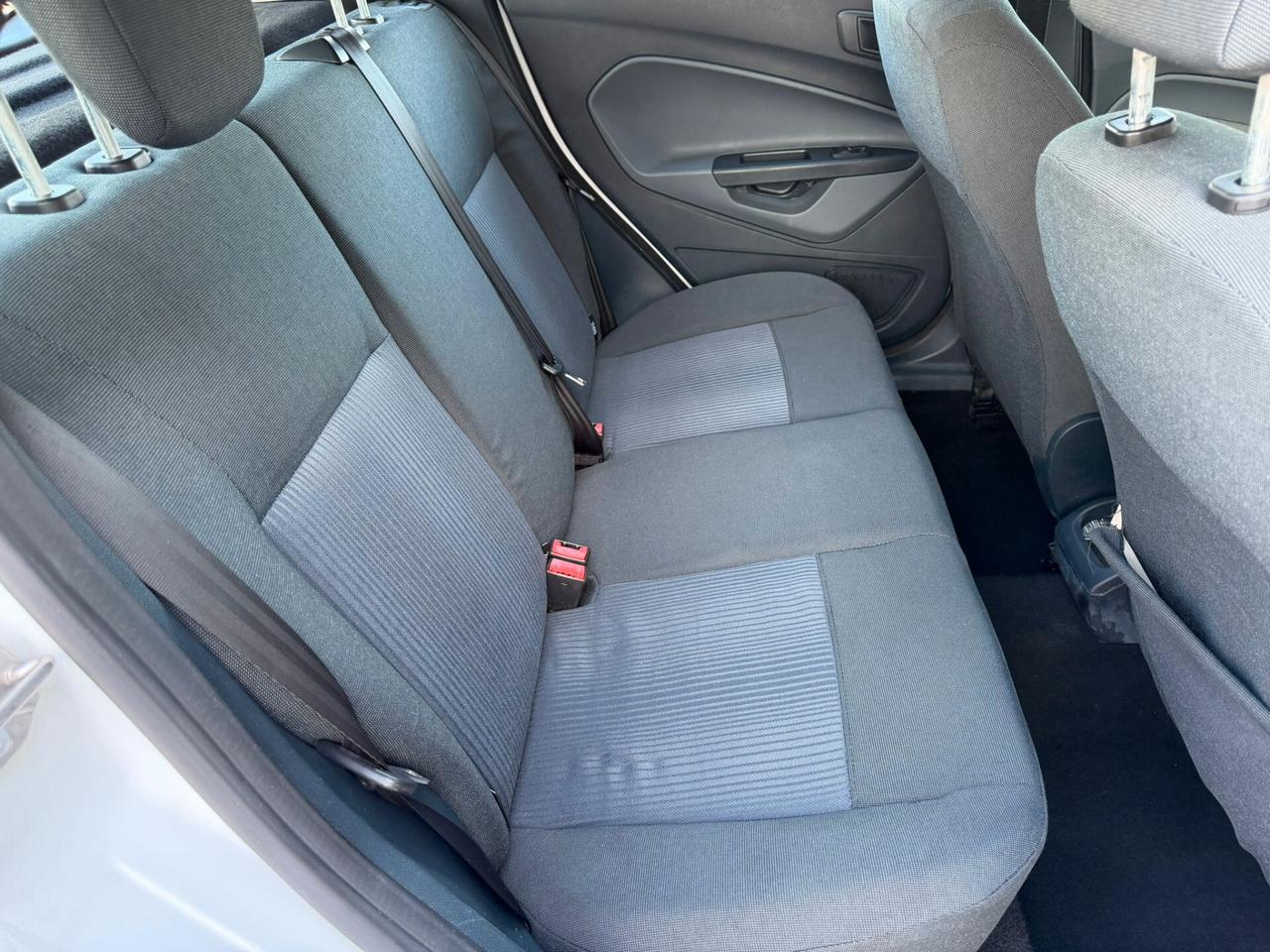 Ford Fiesta 1.2 82cv 5 porte Titanium 2011 NEOPATENTATI