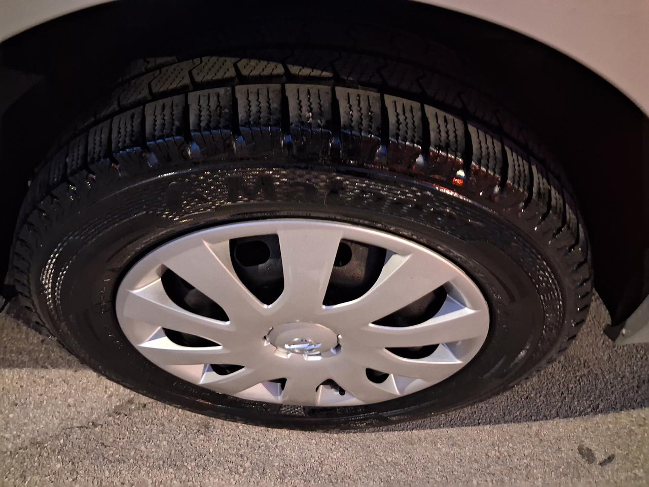 Opel Vivaro 1.6 CDTI uni pro 9 posti (Gancio train