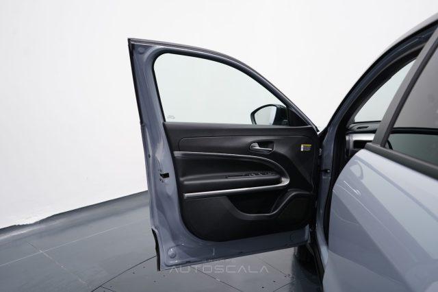 JEEP Avenger 1.2 Turbo 100cv Summit INFOTAINMENT & CONVENIENCE