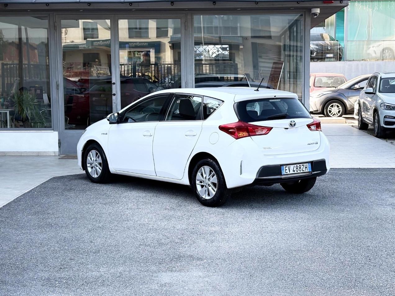 Toyota Auris 1.8 Hydrid 99CV E6 Neo - 2014