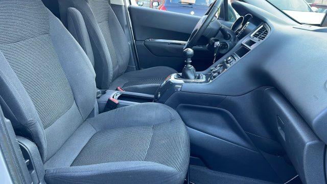 PEUGEOT 5008 1.6 HDi 112CV Business